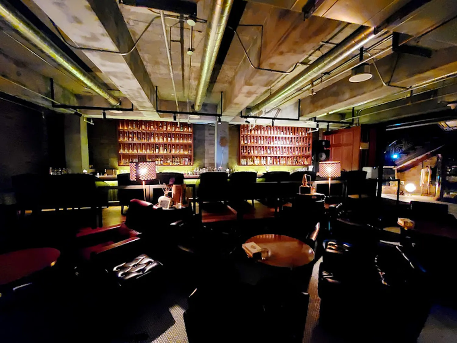 Vault +82 Restaurant Seoul