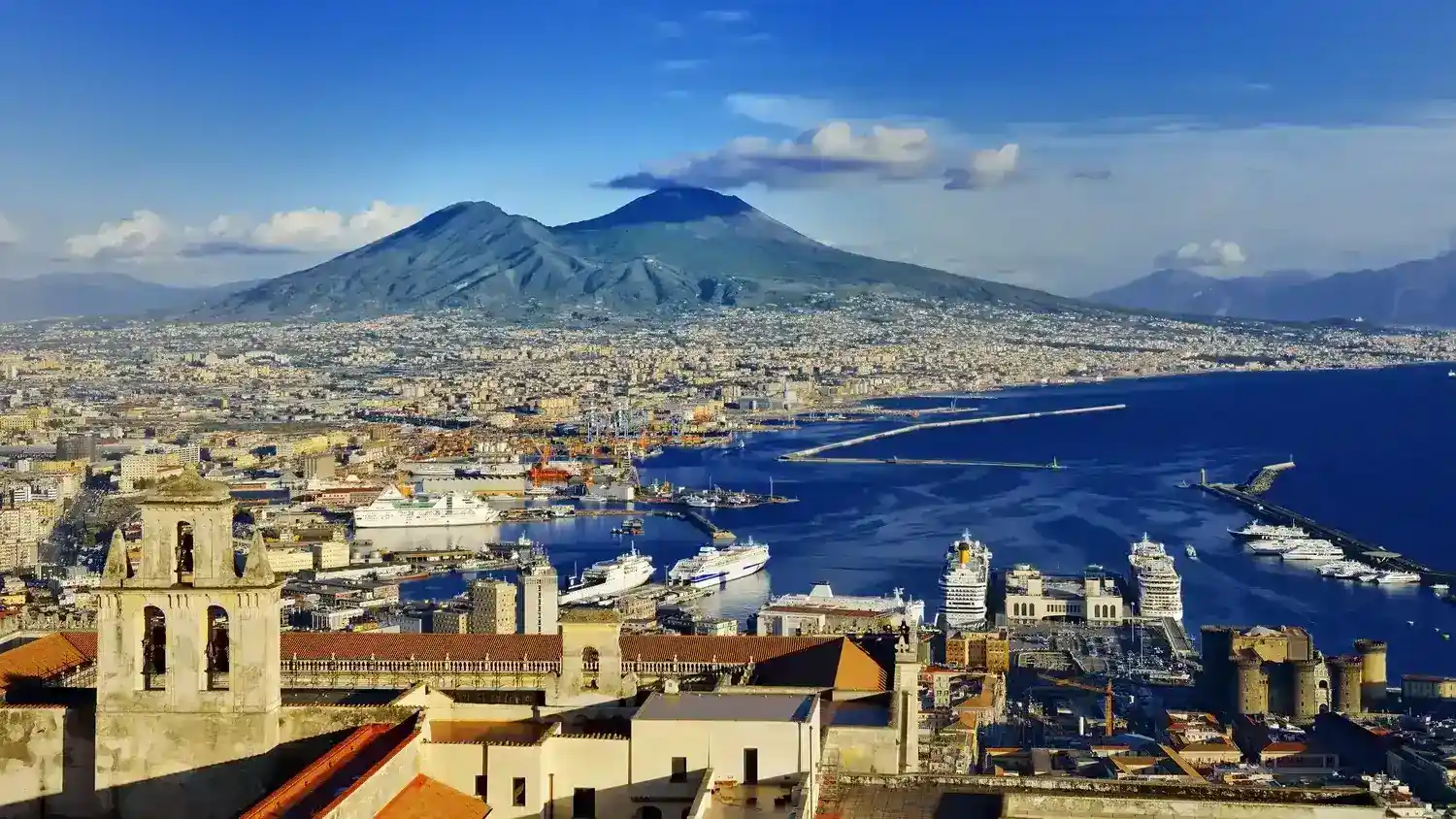 naples-Italy-theworldkeys