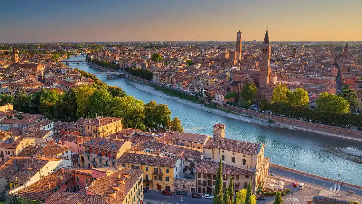 verona-Italy-theworldkeys