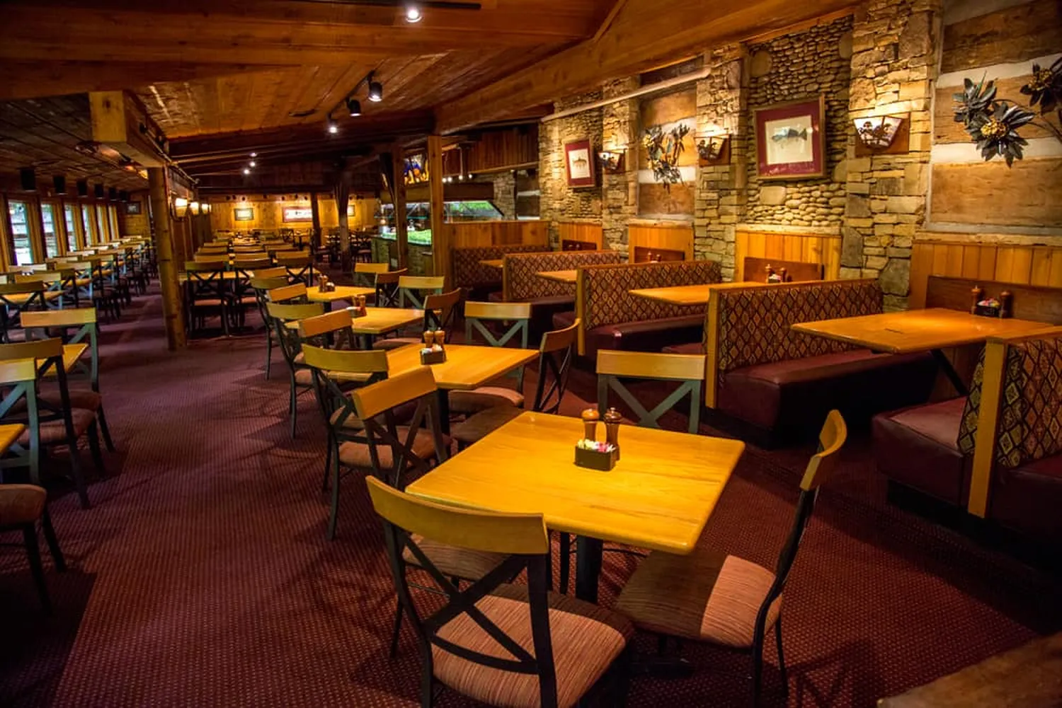 THE PEDDLER Restaurant Gatlinburg