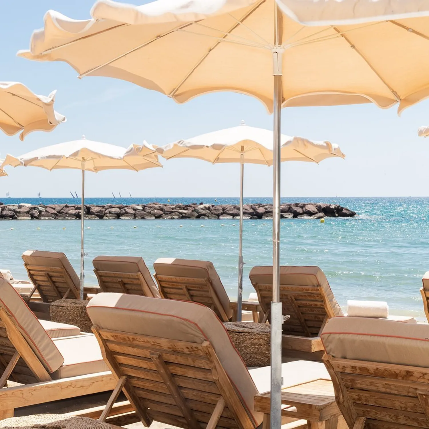 Reservation at PLAYA CHICA restaurant - Cannes | KEYS