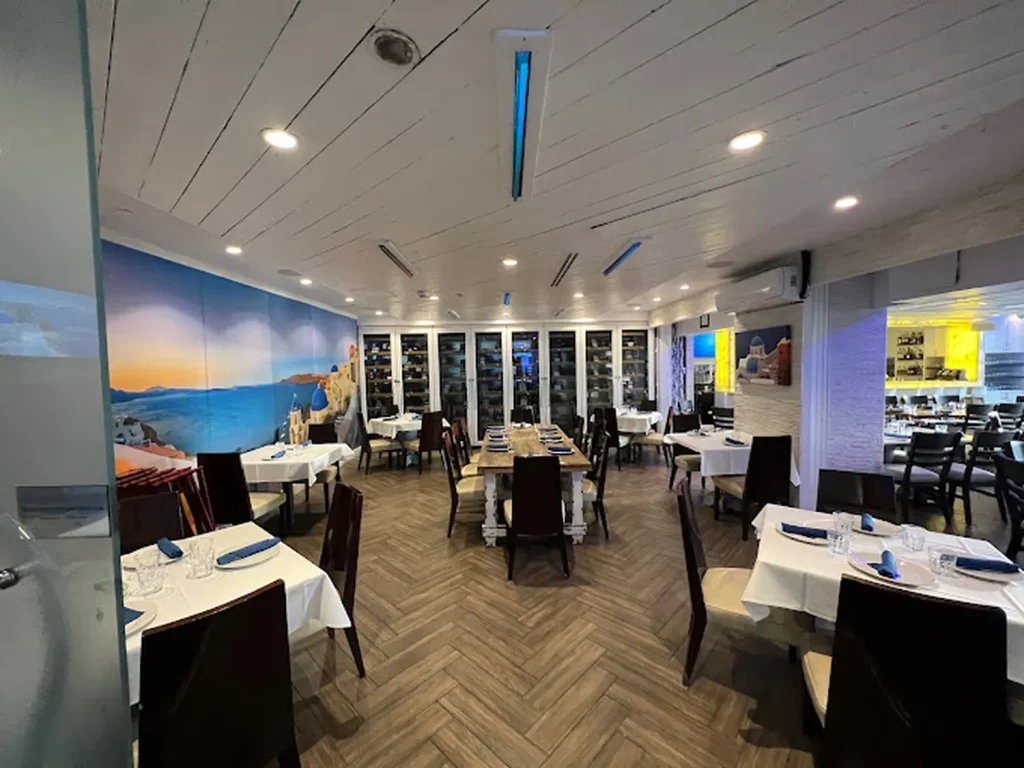 Reservation At SANTORINI BY GEORGIOS Miami Beach KEYS   Santorini By Georgios Restaurant Miami Beach Theworldkeys 8 1024x768.webp