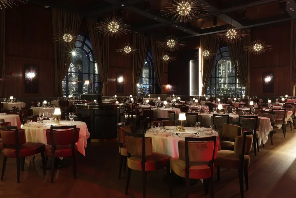 Le billionaire restaurant lounge