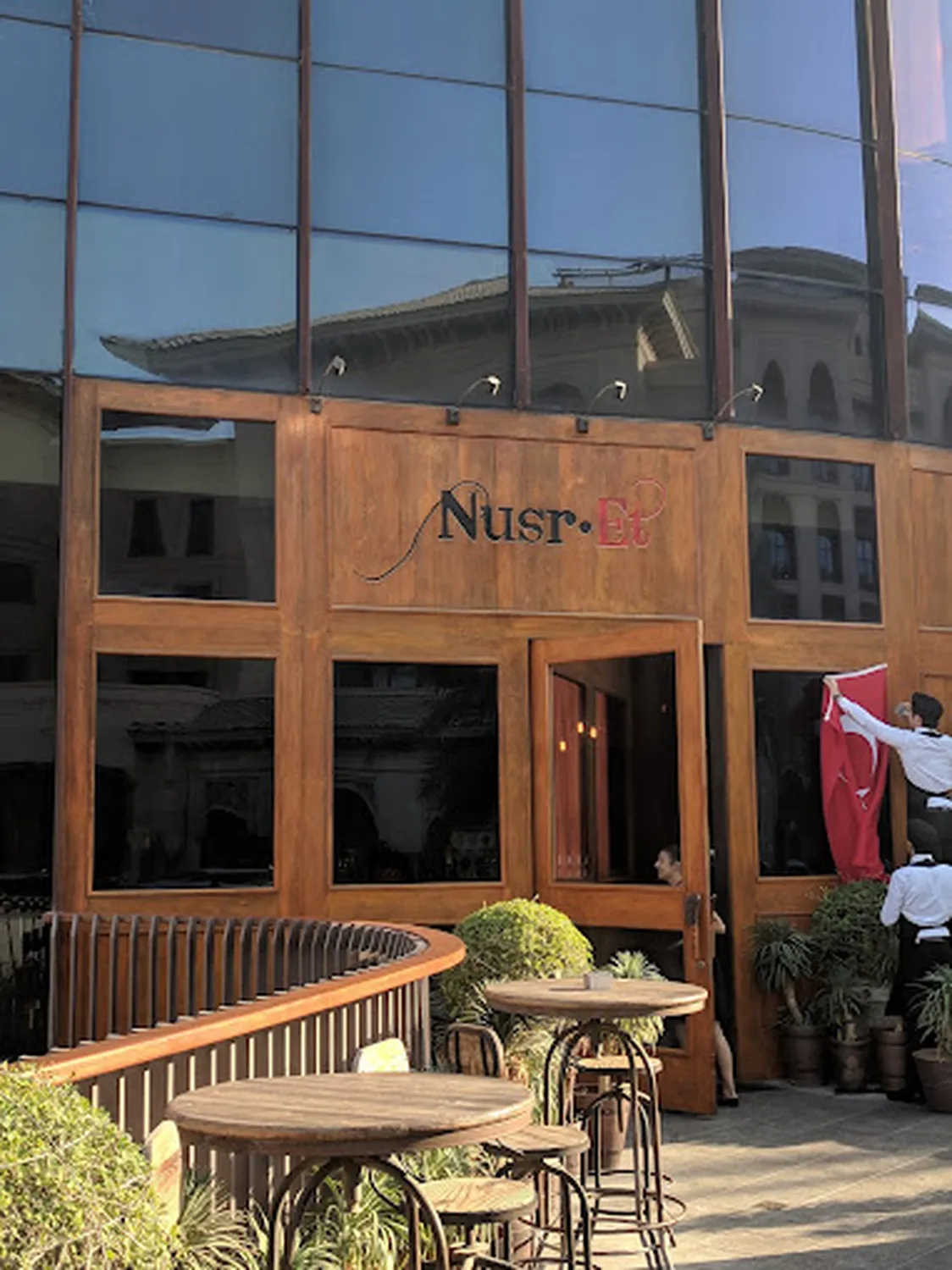 Nusr-Et steakhouse Dubai