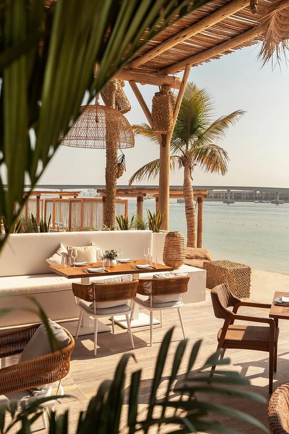 WHITE Beach restaurant Dubai