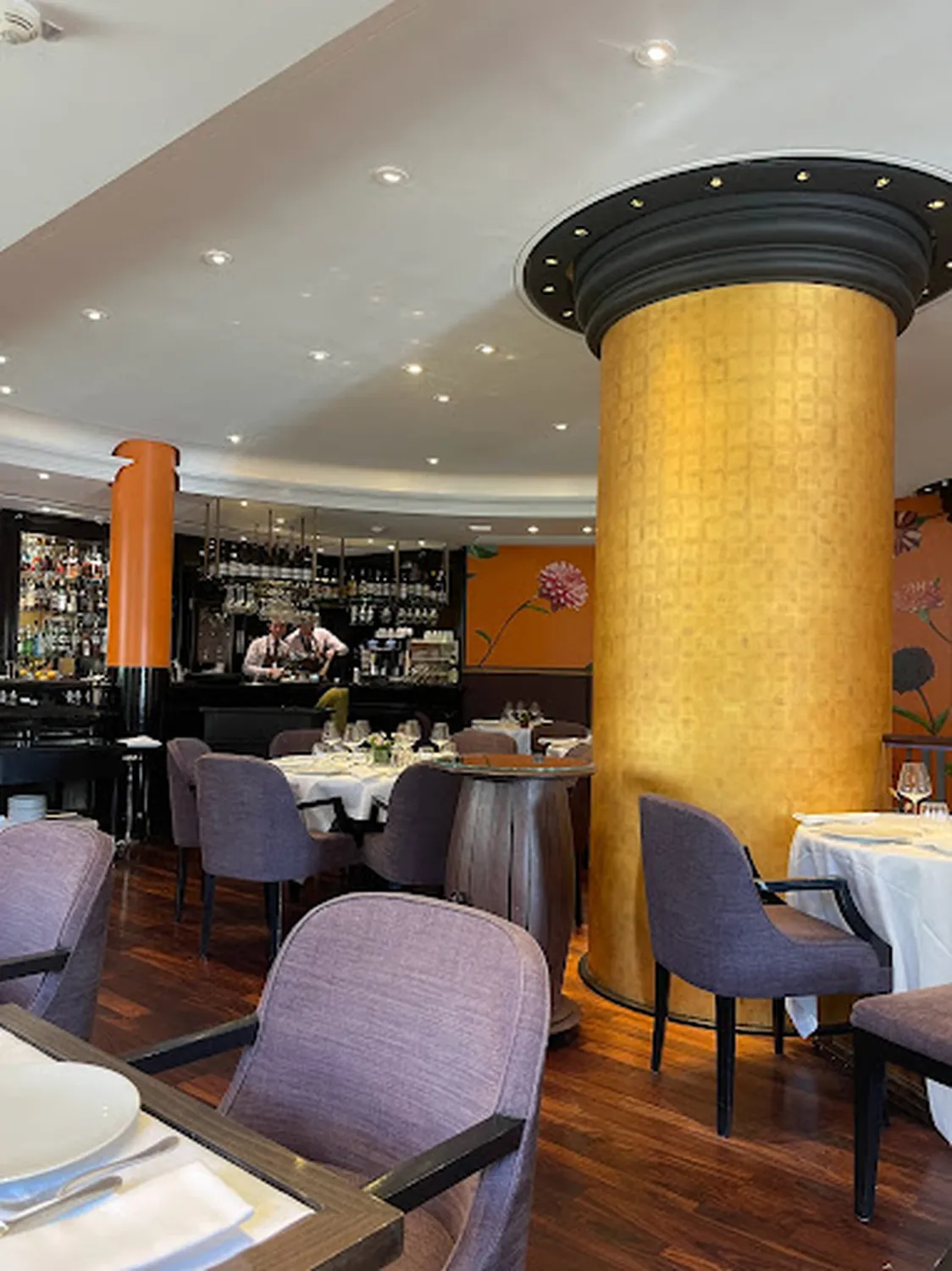 114 Faubourg restaurant Paris