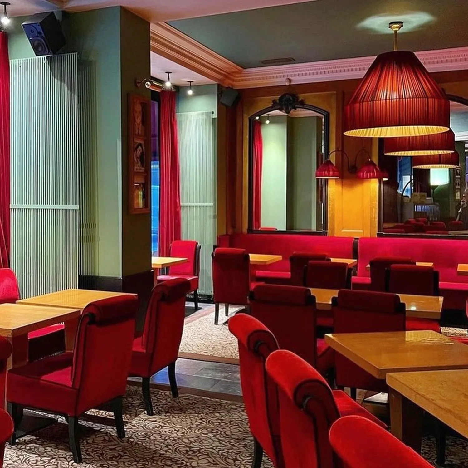 Café Ruc brasserie Paris