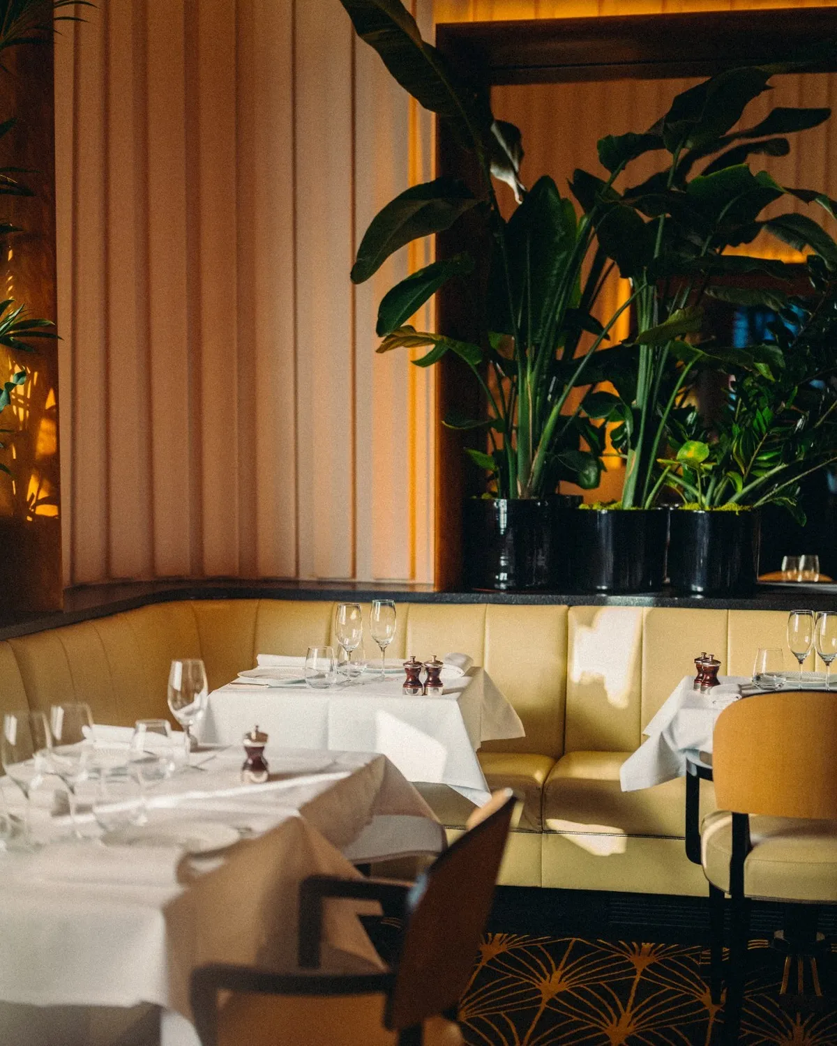 Le Relais Plaza restaurant Paris