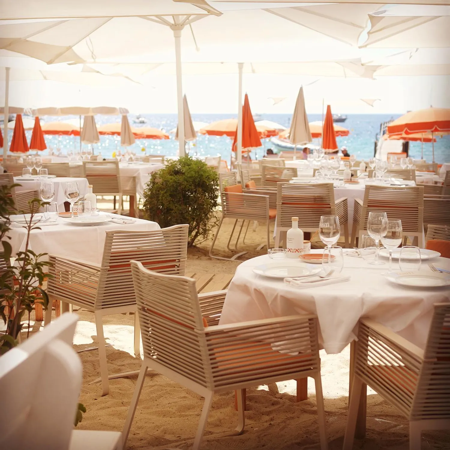 Tahiti Beach restaurant Saint-Tropez